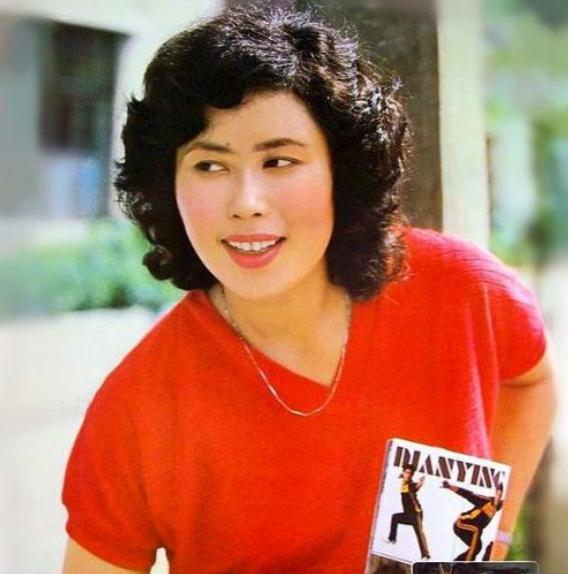 演员小斯琴高娃（老戏骨斯琴高娃）(13)