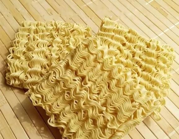 出行你最喜欢坐哪种火车乘坐火车最远你都去过哪里呢