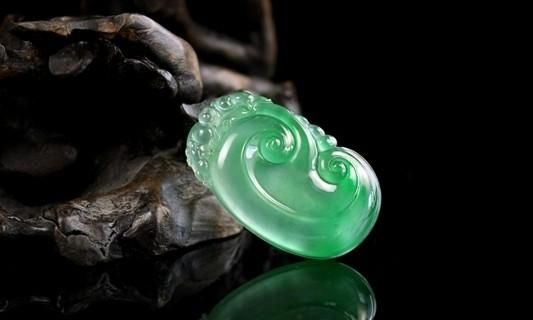 翡翠由来，人们都说翡翠好，但翡翠是怎么来的呢？图10