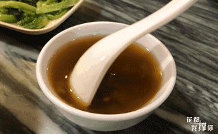 正宗紫砂煲仔饭怎么样(他卖了17年的紫砂煲仔饭)(13)