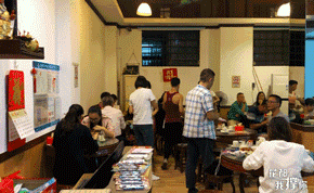 正宗紫砂煲仔饭怎么样(他卖了17年的紫砂煲仔饭)(40)