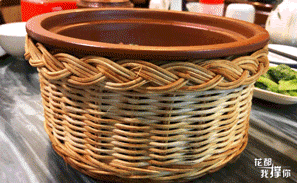 正宗紫砂煲仔饭怎么样(他卖了17年的紫砂煲仔饭)(15)