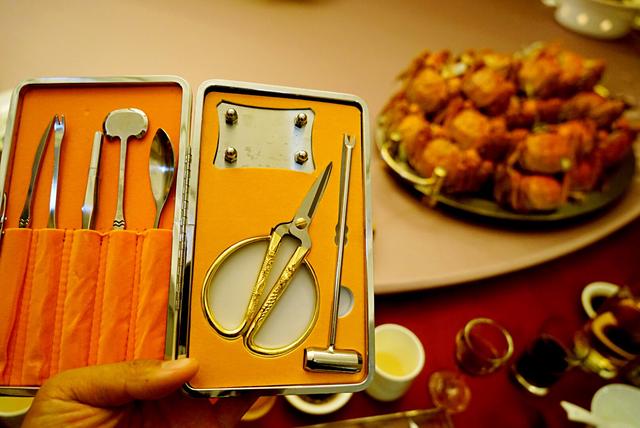 阳澄湖大闸蟹哪个地方的好吃(阳澄湖的大闸蟹一捞起来就能吃)(16)