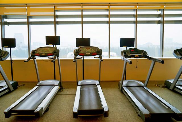 阳澄湖大闸蟹哪个地方的好吃(阳澄湖的大闸蟹一捞起来就能吃)(22)