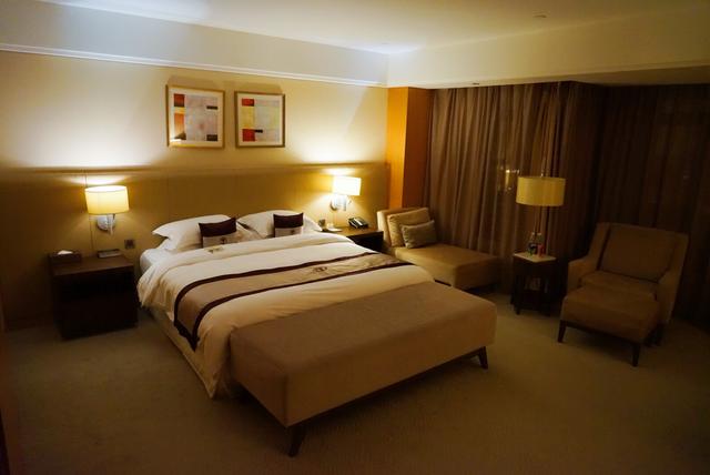 阳澄湖大闸蟹哪个地方的好吃(阳澄湖的大闸蟹一捞起来就能吃)(25)