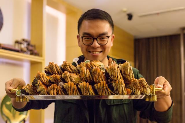 阳澄湖大闸蟹哪个地方的好吃(阳澄湖的大闸蟹一捞起来就能吃)(15)