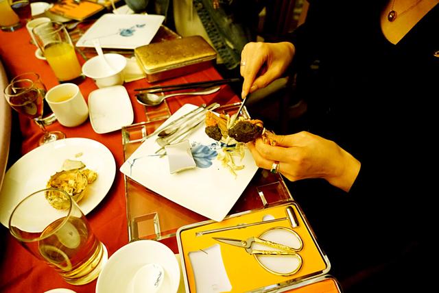 阳澄湖大闸蟹哪个地方的好吃(阳澄湖的大闸蟹一捞起来就能吃)(18)