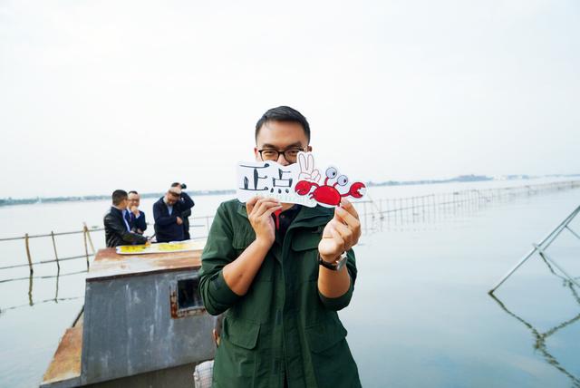 阳澄湖大闸蟹哪个地方的好吃(阳澄湖的大闸蟹一捞起来就能吃)(1)