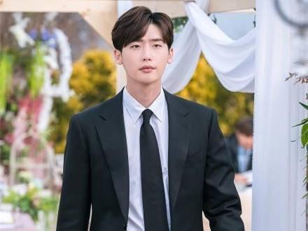 李钟硕入伍通知书（李钟硕2月28日即将入伍）(3)