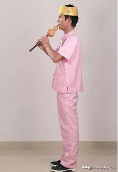 学葫芦丝新手入门指法教学(葫芦丝学习的基础)(2)