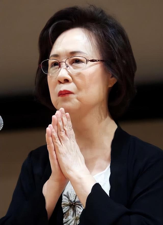 金铭小时候和现在对比（为考北大弃演还珠）(13)