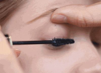 零基础都可以学会的化妆教程（超详细的化妆步骤）(46)