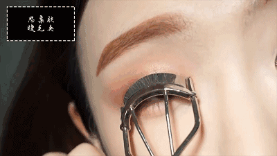 零基础都可以学会的化妆教程（超详细的化妆步骤）(33)