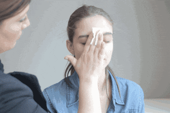 零基础都可以学会的化妆教程（超详细的化妆步骤）(4)