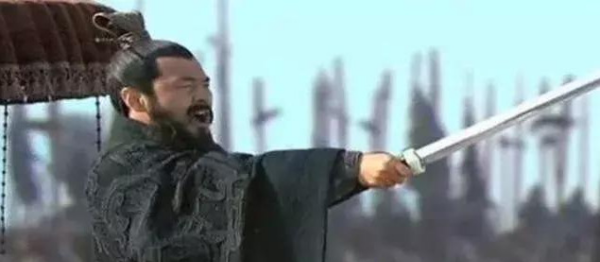 曹操割发代首的故事的启示,曹操为何发兵图7