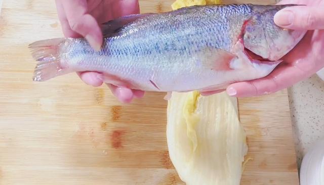 酸菜鱼最正宗的做法最简单的（在家这样做酸菜鱼）(2)