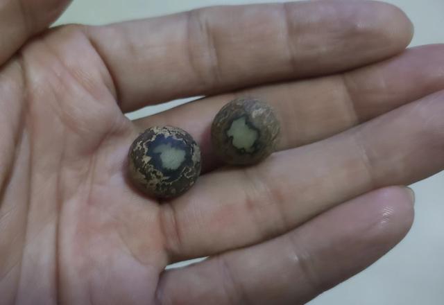 纯手工打磨千眼菩提珠子（菩提根圆珠手工打磨教程）(3)