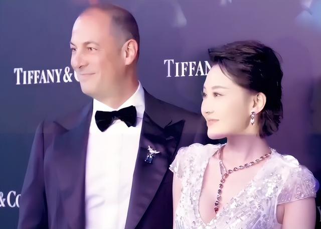 许晴近况如何了(许晴被传封杀后首露面)(8)