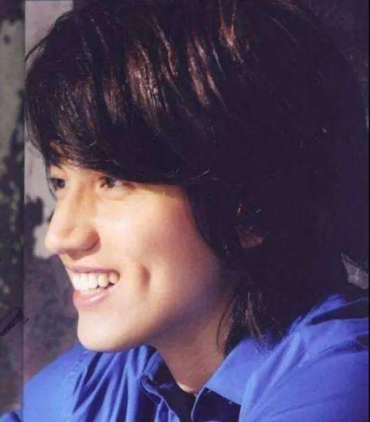 有酒窝的男艺人(笑起来有酒窝的男明星)(图5) 有酒窝的男艺人(笑起来有酒窝的男明星)(图5)