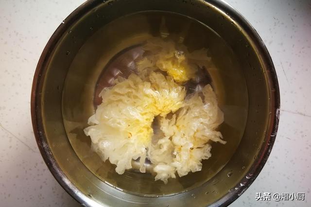 水煮荸荠的最佳吃法和做法（小厨教你荸荠好吃的做法）(5)