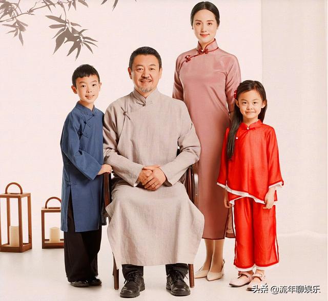 哈辉第三任丈夫(国学形象大使哈辉晒全家福)(3)