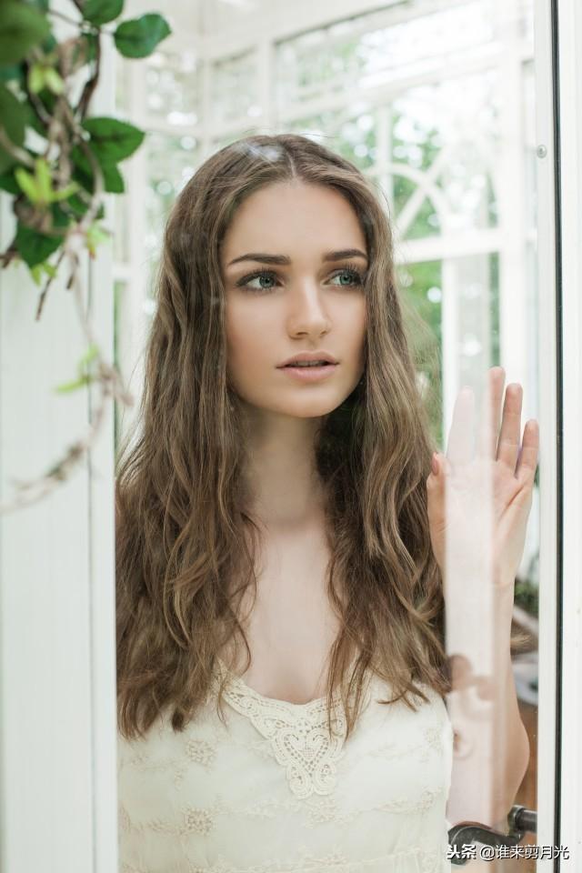 特别简单的长发扎法（这几个小技巧你要知道）(1)