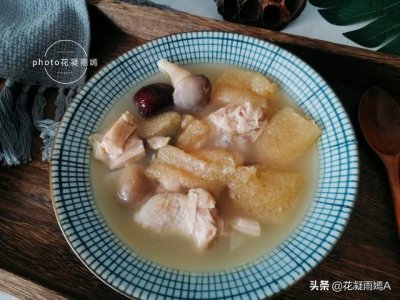 ​竹荪炖汤的方法（给家人煲一锅竹荪汤）