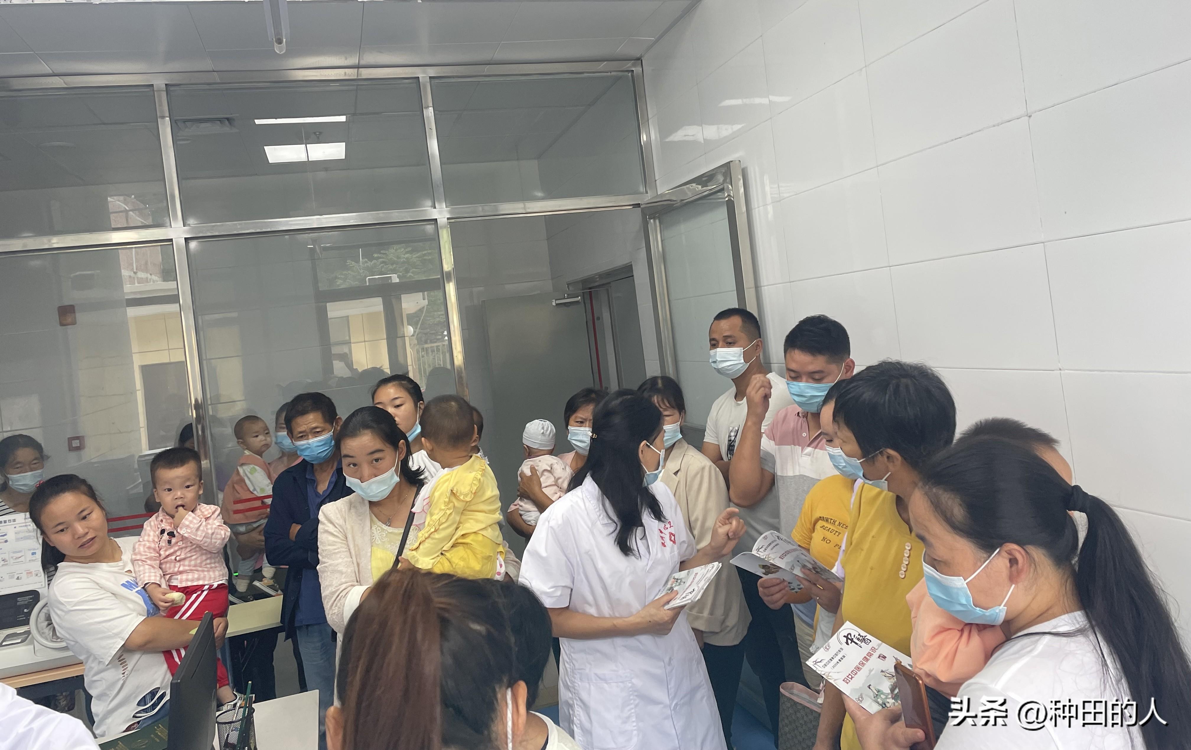 三孩生育政策最新解读（三胎补贴最新政策出台）(图1)