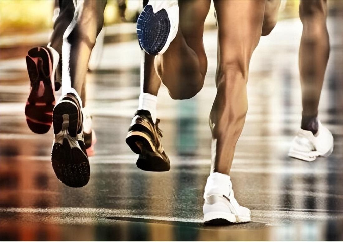 跑1000米的跑步技巧详细讲解(跑一千米的技巧)(图2) 跑1000米的跑步技巧详细讲解(跑一千米的技巧)(图2)