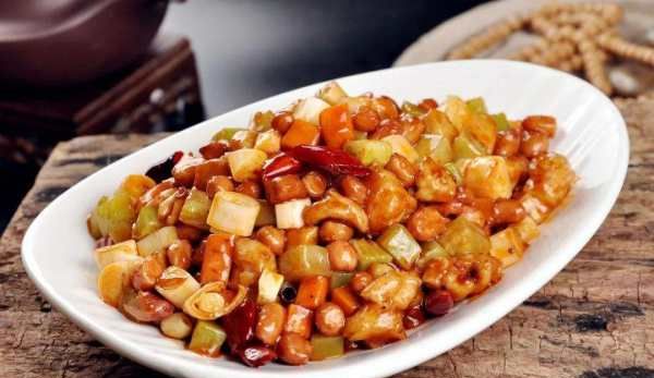 宫保鸡丁的由来,宫爆鸡丁历史有多久图4