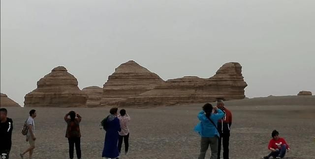 月牙泉在哪里个城市，敦煌旅行除了去莫高窟鸣沙山月牙泉，还有哪些地方可以去看看？图7