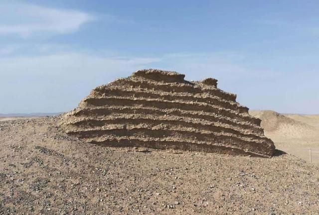 月牙泉在哪里个城市，敦煌旅行除了去莫高窟鸣沙山月牙泉，还有哪些地方可以去看看？图4