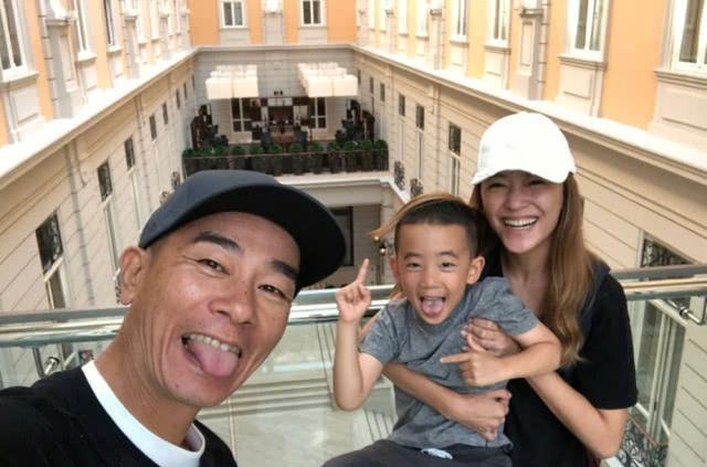 陈小春应采儿大多少岁(陈小春应采儿差多少岁) 陈小春 应采儿 第15张