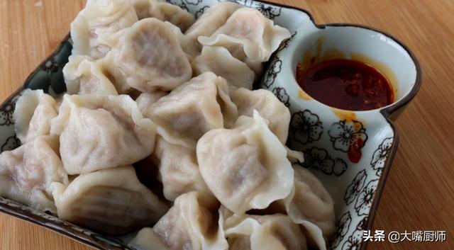 羊肉饺子馅怎么调好吃又不腻(包羊肉馅饺子牢记)(3)