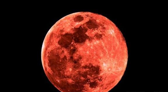 为什么月亮有时是红色的呢