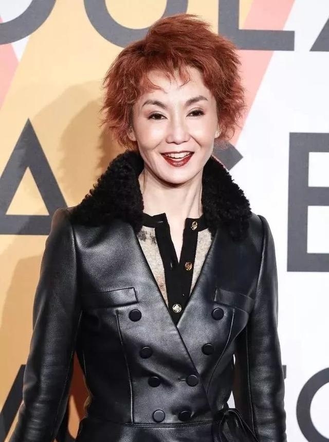 邓萃雯年轻照片(邓萃雯照片大全) 邓萃雯 照片 第7张