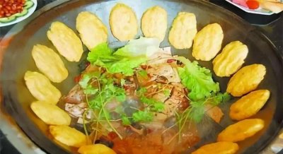 ​哈尔滨特色美食，哈尔滨有哪些好玩的地方，小吃街特色菜古建筑等？