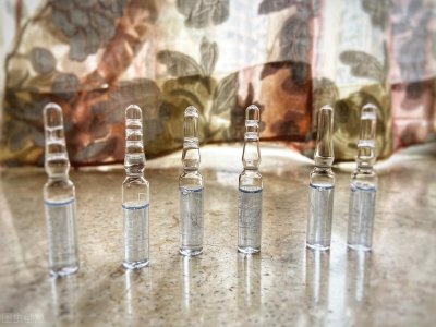 ​安瓶精华液能天天用吗-（安瓶精华液能天天用吗）