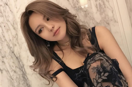 周扬青家庭背景 周扬青的父母是做什么的