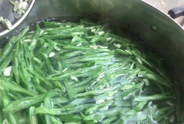 炒扁豆需要焯水吗