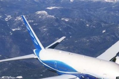 ​波音777客机可以坐多少人