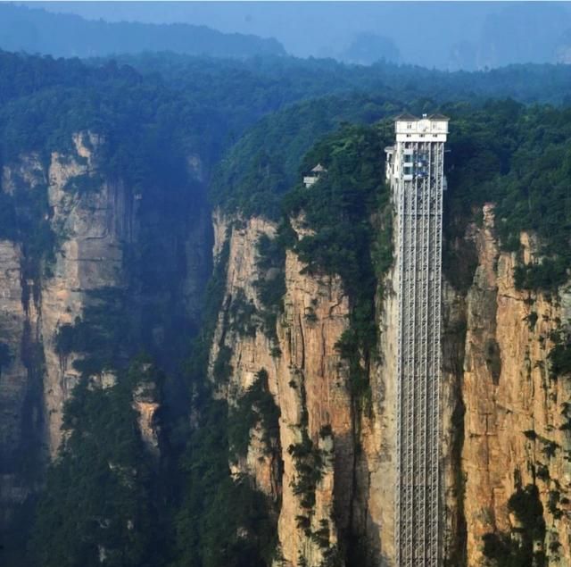 张家界风景区位于我国的哪一个省份 ,湖南张家界是怎么样的一个地方呢?图3