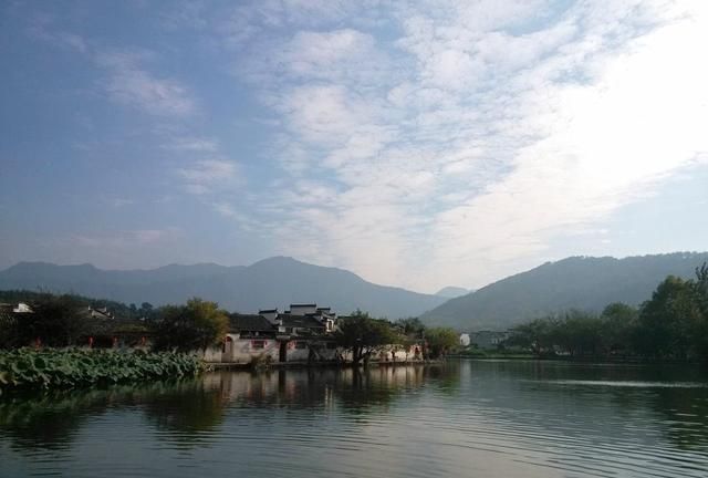 张家界风景区位于我国的哪一个省份 ,湖南张家界是怎么样的一个地方呢?图13