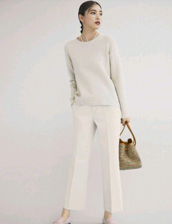 米白色才是真正的“高级色”(时髦百搭、优雅高贵、谁穿都好看)