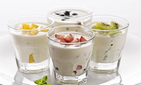 晚上8点半可以喝酸奶吗