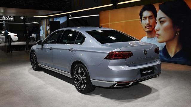 迈腾真的比帕萨特好吗迈腾和帕萨特哪个更值得购买(迈腾和帕萨特哪个值得买)(图5) 迈腾真的比帕萨特好吗迈腾和帕萨特哪个更值得购买(迈腾和帕萨特哪个值得买)(图5)