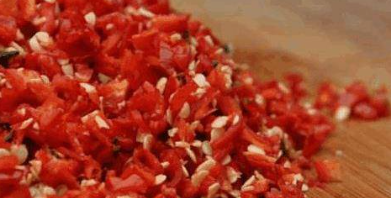 剁辣椒怎么保存不变质,自己制作的剁椒酱怎样才能保证它不变质不长毛不坏图9