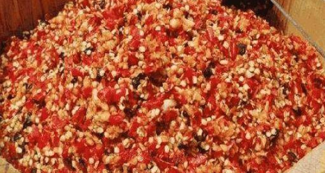 剁辣椒怎么保存不变质,自己制作的剁椒酱怎样才能保证它不变质不长毛不坏图11