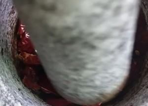 油温80可以泼辣椒,油温80下辣椒面有点苦是怎么回事呢图10