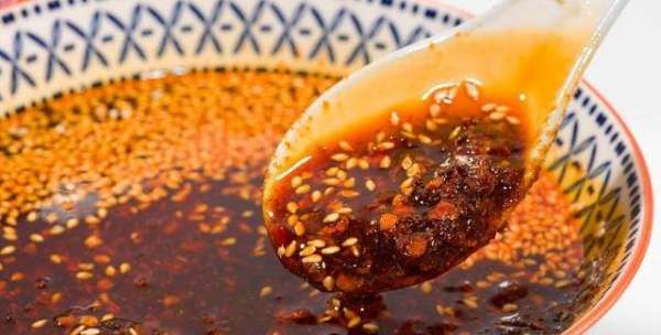 油温80可以泼辣椒,油温80下辣椒面有点苦是怎么回事呢图5